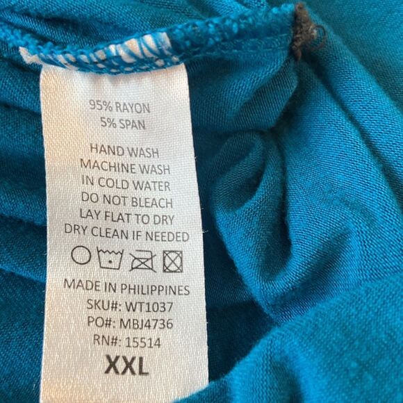 JOHNNY V Neck Top with Side Ruching Size XXL. B33 - Picture 8 of 9